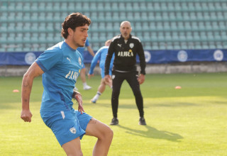 עומרי גאנדלמן באימון נבחרת ישראל (צילום: אודי ציטיאט)