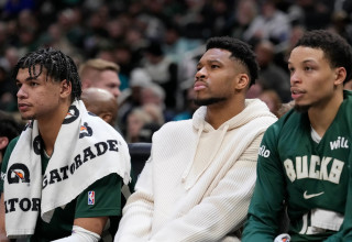 שחקן מילווקי באקס, יאניס אנטטוקומפו (צילום: GettyImages, Patrick McDermott)