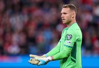 דניאל פרץ במדי נבחרת ישראל (צילום: Robbie Jay Barratt - AMA/Getty Images)