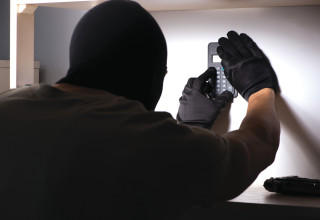 פריצה לבית (צילום: אינגאימג')