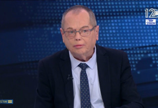 אמנון אברמוביץ' באולפן שישי (צילום: חדשות 12)