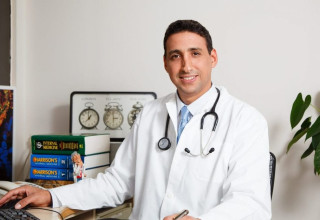 דוקטור אסף בר אל אורולוג מומחה (צילום: עצמי)