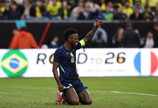 ויניסיוס בנבחרת ברזיל (צילום: GettyImages)