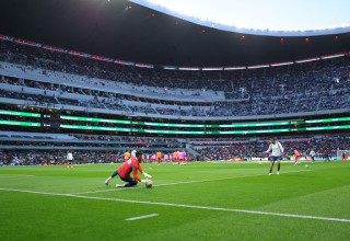 אצטדיון האצטקה בעת המשחק בין מקסיקו לפורטוגל (צילום: Agustin Cuevas)