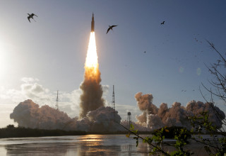 השיגור של ארטמיס 2 לירח (צילום: רויטרס)