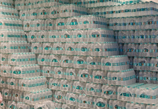 בקבוקי מים (צילום: Pallava Bagla/Getty Images)