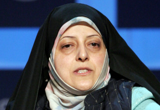 סגנית נשיא איראן לשעבר מעסומה אבתכאר, 2005 (צילום: רויטרס)