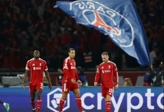 רחמים על ואן דייק. ליברפול (צילום: רויטרס)