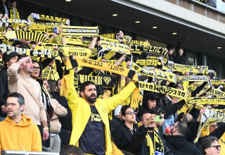 אוהדי מכבי נתניה (צילום: ברני ארדוב)