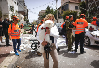 זירת נפילה (צילום: מרים אלסטר, פלאש 90)