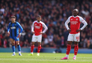 שחקני ארסנל מאוכזבים (צילום: Catherine Ivill - AMA)