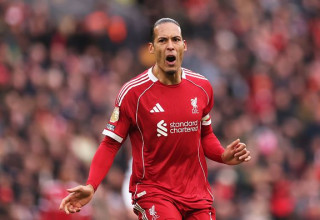 ואן דייק חוגג (צילום: Getty images)