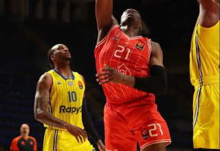 האדומים הסתערו מהפתיחה. אודיאסי (צילום: אתר רשמי, Nikola Pazarski, הפועל "IBI" תל אביב)