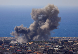 התקיפה הגדולה בלבנון (צילום: REUTERS/Mohamed Azakir)
