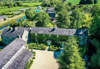 The Village at Lyons (צילום: צילום מסך לפי סעיף 27א)