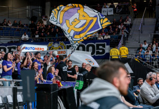 אוהדי ריאל מדריד בכדורסל (צילום: GettyImages)