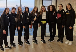 בנות נבחרת ישראל התעמלות אומנותית (צילום: אתר רשמי, איגוד ההתעמלות)