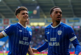 שחקני קארדיף סיטי חוגגים (צילום: Cardiff City FC)