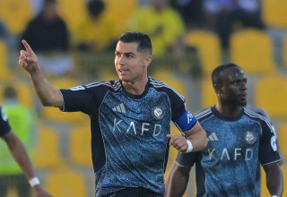 שחקן אל נאסר כריסטיאנו רונאלדו (צילום: רויטרס)