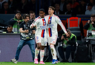 אפונסו מוריירה, אנדריק שחקני ליון חוגגים (צילום: רויטרס)