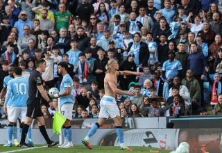 הולאנד ומנצ'סטר סיטי חוגגים מול ארסנל (צילום: Getty images)