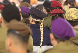חיילי צה"ל בטקס יום הזיכרון בכותל (צילום: מרק ישראל סלם)