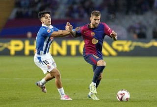 אגואדו ומרטינז (צילום: Soccrates Images)