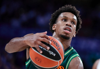 טי ג'יי שורטס שחקן פנאתינייקוס (צילום: GettyImages)