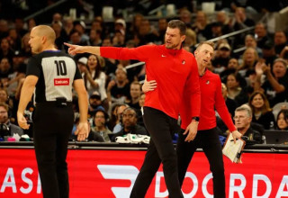 מנסה להתרכז רק בכדורסל, אבל זה לא פשוט. ספליטר (צילום: GettyImages, Ronald Cortes)