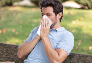 זו לא שפעת. זאת אלרגיית אביב (צילום: אילוסטרציה אינגאימג')