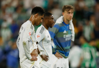 שחקני ריאל מדריד מאוכזבים (צילום: רויטרס)