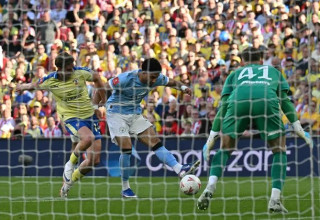 מרמוש נעצר אצל פרץ (צילום: אימג'בנק  GettyImages, BEN STANSALL/AFP)