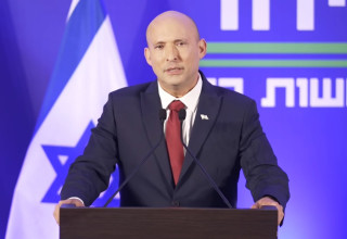 נפתלי בנט במסיבת העיתונאים (צילום: צילום מסך)