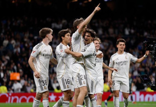 שחקני ריאל מדריד חוגגים (צילום: Maria Jimenez)