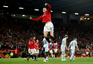 שחקן מנצ'סטר יונייטד בנימין ששקו (צילום: רויטרס)