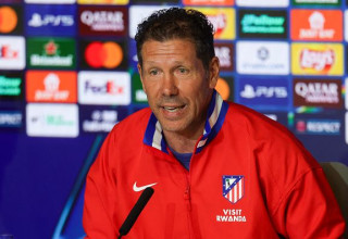 דייגו סימאונה במסיבת העיתונאים לקראת חצי הגמר מול ארסנל (צילום: Pierre-Philippe MARCOU / AFP via Getty Images)