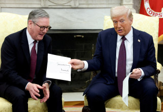 דונלד טראמפ וקיר סטרמר (צילום: רויטרס)