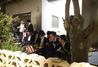 פריצה לביתו של קצין משטרה צבאית ראשי (צילום: דוברות המשטרה)