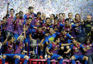 שחקני ברצלונה חוגגים. 2012 (צילום: gettyimages)