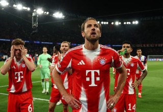 הארי קיין ושחקני באיירן מינכן (צילום: Getty images)