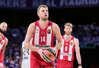 שחקן אולימפיאקוס, סשה וזנקוב (צילום: GettyImages, Sonia Canada)