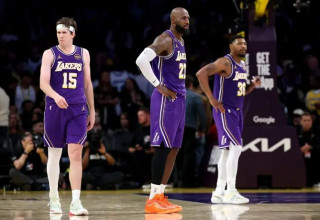 ריבס לא עזר. לברון (צילום: GettyImages)