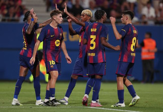 שחקני ברצלונה חוגגים (צילום: Gettyimages)