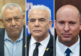 נפתלי בנט, יאיר לפיד, גדי איזנקוט (צילום: פלאש 90)