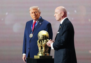 נשיא פיפ"א ג'אני אינפנטינו ונשיא ארה"ב דונלד טראמפ (צילום: Getty images)