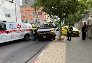 אמבולנסים בזירת אירוע אלימות ברמלה (צילום: תיעוד מבצעי מד"א)