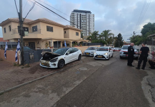אירוע הצתה בחדרה (צילום: דוברות המשטרה)