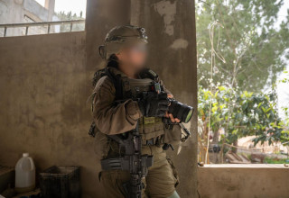 סמל ראשון ש' לוחמת תיעוד מבצעי שנפצעה קשה בדרום לבנון (צילום: דובר צה"ל)