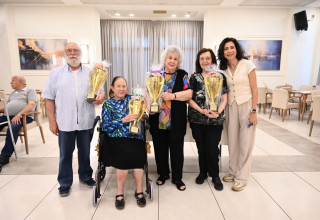 רותי ארזי, פאני חודיק, אפרת דגן, שירלי אבודרהם וקלמן לוריא (צילום: מורג ביטן)