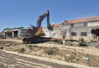 הריסת בית משפחת בכר בקיבוץ בארי (צילום: ללא קרדיט)
